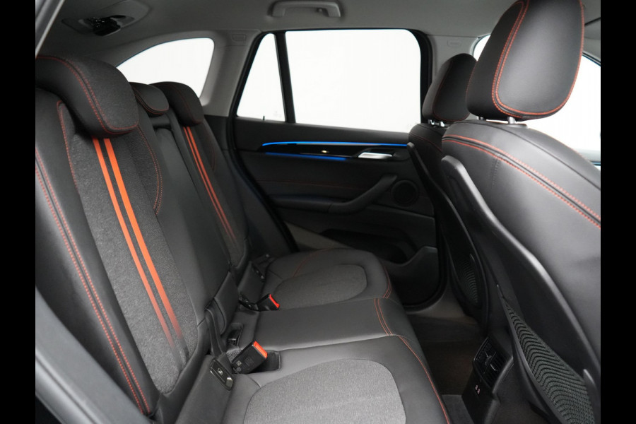 BMW X1 xDrive25e Sportline PHEV 221pk Dealer O.H | Trekhaak Afn. | Camera | Sportstoelen & Stuur Verwarmd | BMW LED | Hifi Audio | Navigatie | DAB | 18" L.M | Plug In Hybrid |