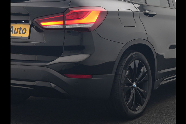 BMW X1 xDrive25e Sportline PHEV 221pk Dealer O.H | Trekhaak Afn. | Camera | Sportstoelen & Stuur Verwarmd | BMW LED | Hifi Audio | Navigatie | DAB | 18" L.M | Plug In Hybrid |