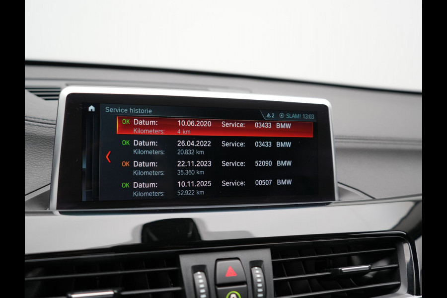 BMW X1 xDrive25e Sportline PHEV 221pk Dealer O.H | Trekhaak Afn. | Camera | Sportstoelen & Stuur Verwarmd | BMW LED | Hifi Audio | Navigatie | DAB | 18" L.M | Plug In Hybrid |