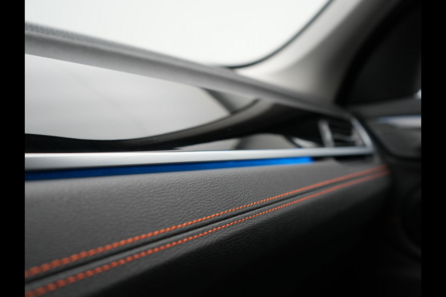 BMW X1 xDrive25e Sportline PHEV 221pk Dealer O.H | Trekhaak Afn. | Camera | Sportstoelen & Stuur Verwarmd | BMW LED | Hifi Audio | Navigatie | DAB | 18" L.M | Plug In Hybrid |