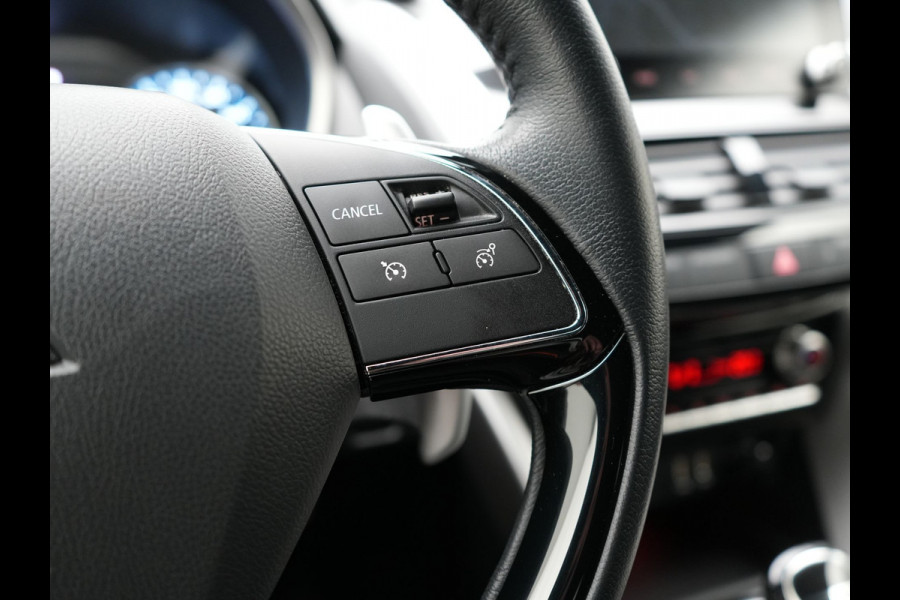 Mitsubishi Eclipse Cross 2.4 Intense PHEV 188pk Dealer O.H. | Camera | Keyless | Alcantara Sportstoelen Verwarmd | Apple Carplay | Cruise Control | Navigatie | DAB | Plug In Hybrid |