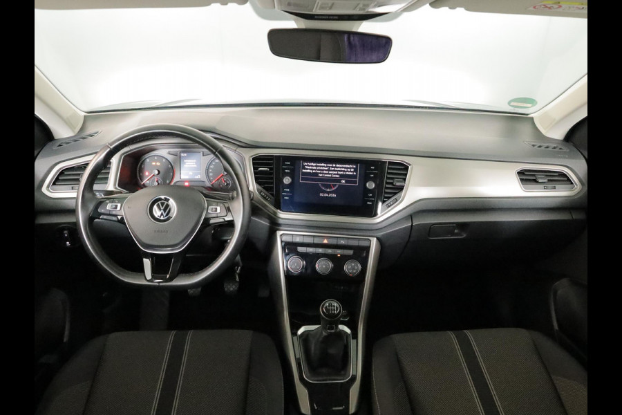 Volkswagen T-Roc 1.0 TSI T-Roc 110pk 6bak| airco| LM-velgen| Parksensors|