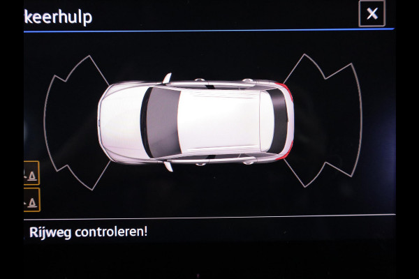Volkswagen T-Roc 1.0 TSI T-Roc 110pk 6bak| airco| LM-velgen| Parksensors|