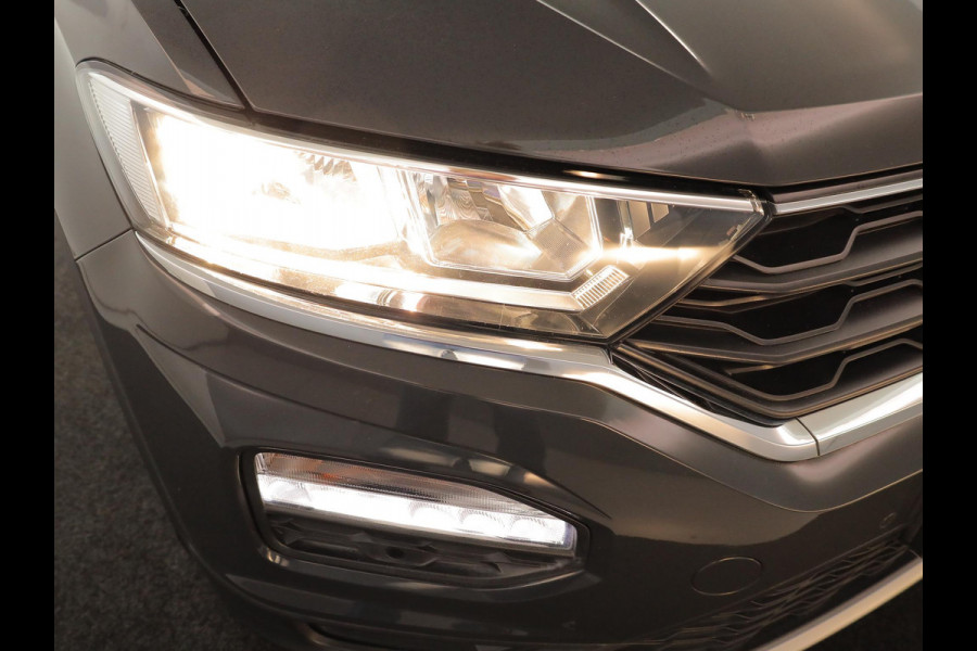 Volkswagen T-Roc 1.0 TSI T-Roc 110pk 6bak| airco| LM-velgen| Parksensors|