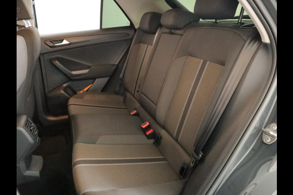 Volkswagen T-Roc 1.0 TSI T-Roc 110pk 6bak| airco| LM-velgen| Parksensors|