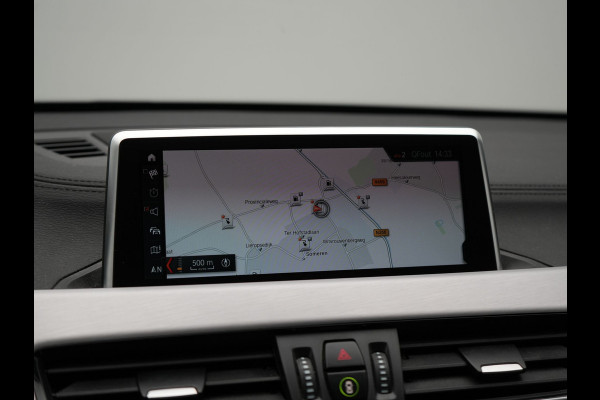 BMW X1 xDrive25e Sportline PHEV 221pk Dealer O.H. | Trekhaak Afn. | Camera | Adaptive LED | Hifi Sound | Sportstoelen Verwarmd | Sfeerverlichting | Apple Carplay | Navigatie | DAB | Cruise Control | Plug In Hybrid |