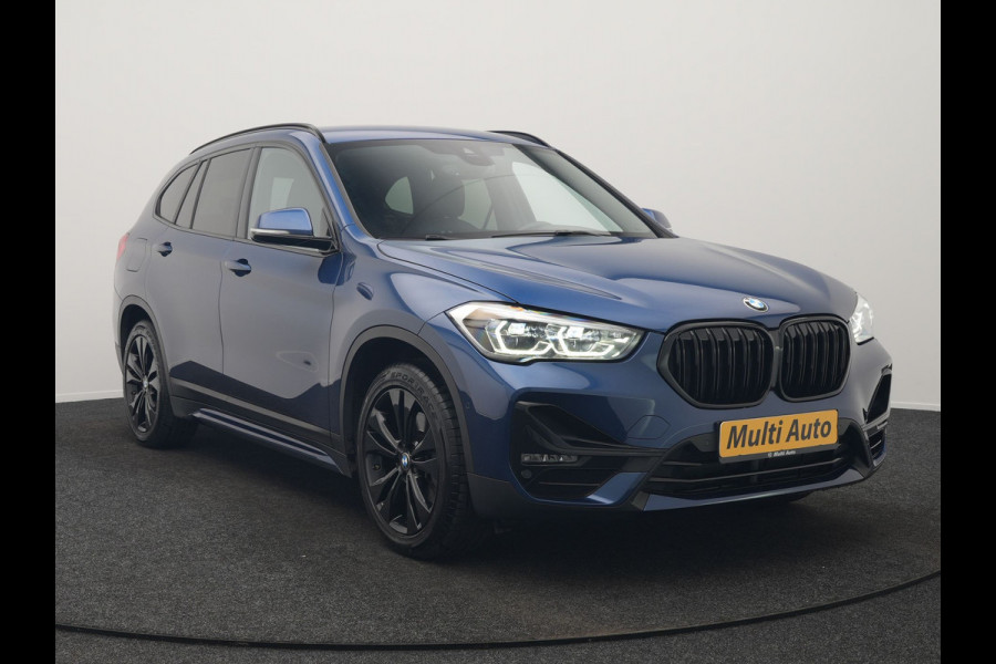 BMW X1 xDrive25e Sportline PHEV 221pk Dealer O.H. | Trekhaak Afn. | Camera | Adaptive LED | Hifi Sound | Sportstoelen Verwarmd | Sfeerverlichting | Apple Carplay | Navigatie | DAB | Cruise Control | Plug In Hybrid |