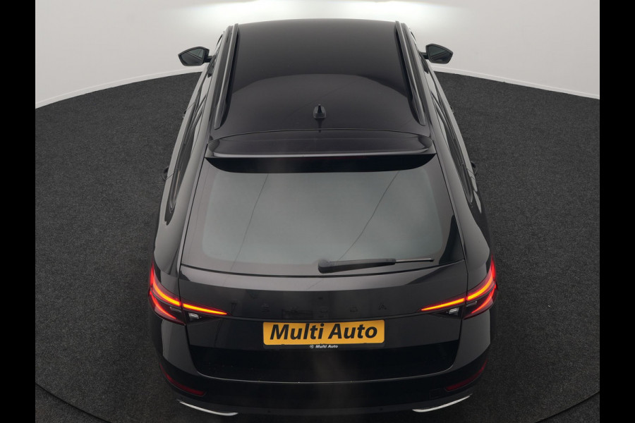 Škoda Superb Combi 1.4 TSI iV Sportline Business PHEV 218pk Dealer O.H | Trekhaak af Fabriek | Adaptive Cruise | 360 Camera | Alcantara Sportstoelen Memory & Verwarmd | 19"L.M | Keyless | Crystal LED | Plug In Hybrid |