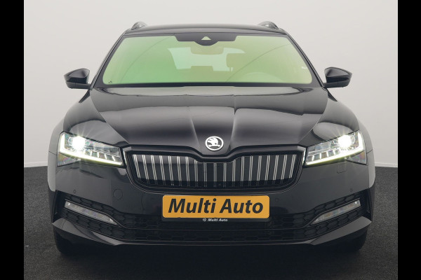 Škoda Superb Combi 1.4 TSI iV Sportline Business PHEV 218pk Dealer O.H | Trekhaak af Fabriek | Adaptive Cruise | 360 Camera | Alcantara Sportstoelen Memory & Verwarmd | 19"L.M | Keyless | Crystal LED | Plug In Hybrid |