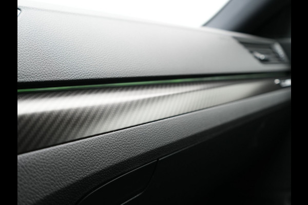 Škoda Superb Combi 1.4 TSI iV Sportline Business PHEV 218pk Dealer O.H | Trekhaak af Fabriek | Adaptive Cruise | 360 Camera | Alcantara Sportstoelen Memory & Verwarmd | 19"L.M | Keyless | Crystal LED | Plug In Hybrid |