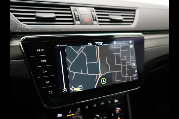 Škoda Superb Combi 1.4 TSI iV Sportline Business PHEV 218pk Dealer O.H | Trekhaak af Fabriek | Adaptive Cruise | 360 Camera | Alcantara Sportstoelen Memory & Verwarmd | 19"L.M | Keyless | Crystal LED | Plug In Hybrid |