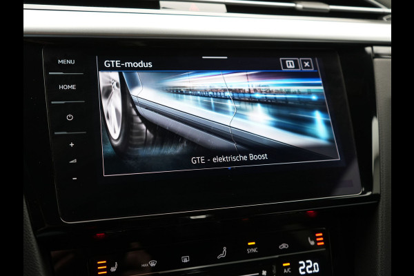 Volkswagen Arteon Shooting Brake 1.4 TSI eHybrid R-Line PHEV 218pk Dealer O.H. | Trekhaak Af Fabriek | Adaptive Cruise | Lederen Sportstoelen Memory & Massage | Keyless | Apple Carplay | Stoelverwarming | Navigatie | DAB | Plug In Hybrid |