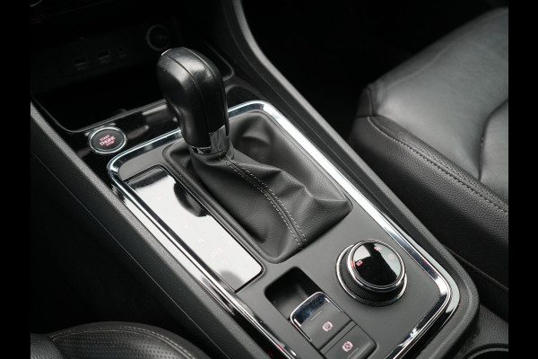 Seat Ateca 1.4 EcoTSI Xcellence Business Intense 150pk | Camera | Beats  Audio | Lederen Sportstoelen Verwarmd | Sfeerverlichting | Apple Carplay | Keyless | Virtual Cockpit | Cruise Control | Navigatie | DAB |