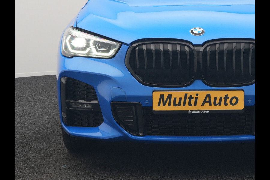 BMW X1 xDrive25e M Sport PHEV 221pk Dealer O.H | Trekhaak Afn. | Panodak | Camera | Sportstoelen & Sportstuur Verwarmd | Hifi Audio | Cruise Control | Sfeerverlichting | Navigatie | DAB | 19"L.M | Plug In Hybrid |