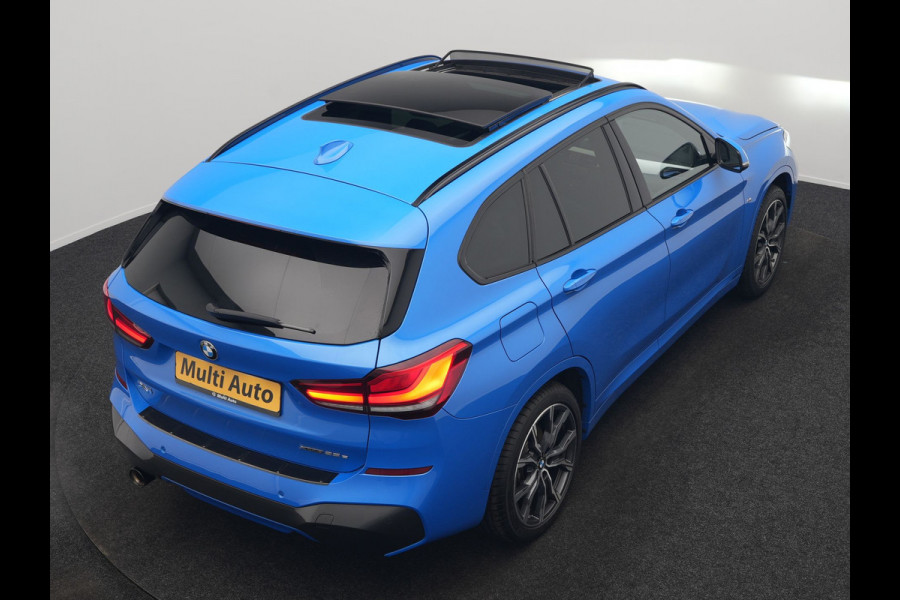 BMW X1 xDrive25e M Sport PHEV 221pk Dealer O.H | Trekhaak Afn. | Panodak | Camera | Sportstoelen & Sportstuur Verwarmd | Hifi Audio | Cruise Control | Sfeerverlichting | Navigatie | DAB | 19"L.M | Plug In Hybrid |