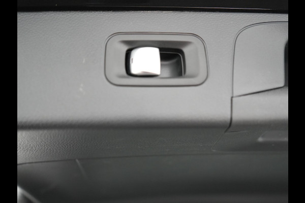 Mercedes-Benz GLC 300e 4MATIC Premium Plus PHEV 320pk Dealer O.H | Panodak | Trekhaak af Fabriek | Adaptive Cruise | Multibeam LED | 20" L.M | Apple Carplay | Sfeerverlichting | Camera | BLIS |