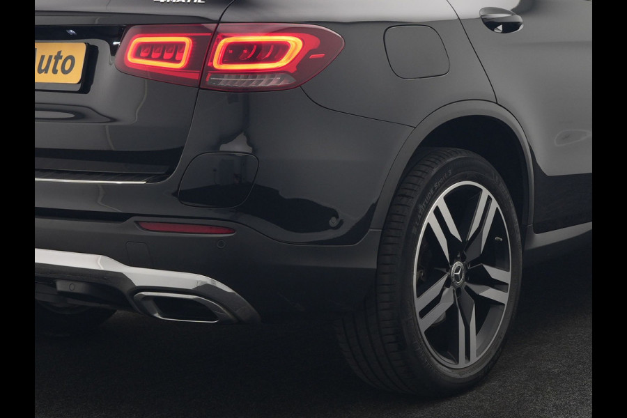 Mercedes-Benz GLC 300e 4MATIC Premium Plus PHEV 320pk Dealer O.H | Panodak | Trekhaak af Fabriek | Adaptive Cruise | Multibeam LED | 20" L.M | Apple Carplay | Sfeerverlichting | Camera | BLIS |