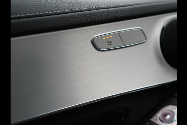 Mercedes-Benz GLC 300e 4MATIC Premium Plus PHEV 320pk Dealer O.H | Panodak | Trekhaak af Fabriek | Adaptive Cruise | Multibeam LED | 20" L.M | Apple Carplay | Sfeerverlichting | Camera | BLIS |