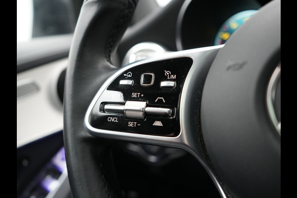 Mercedes-Benz GLC 300e 4MATIC Premium Plus PHEV 320pk Dealer O.H | Panodak | Trekhaak af Fabriek | Adaptive Cruise | Multibeam LED | 20" L.M | Apple Carplay | Sfeerverlichting | Camera | BLIS |
