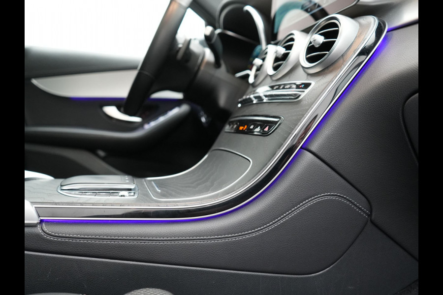 Mercedes-Benz GLC 300e 4MATIC Premium Plus PHEV 320pk Dealer O.H | Panodak | Trekhaak af Fabriek | Adaptive Cruise | Multibeam LED | 20" L.M | Apple Carplay | Sfeerverlichting | Camera | BLIS |