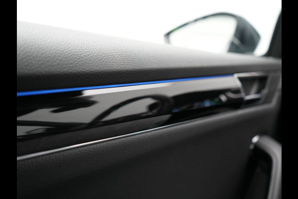 Škoda Superb Combi 1.4 TSI iV Laurin & Klement PHEV 218pk Dealer O.H. | Adaptive Cruise | 360 Camera | Canton Audio | Lederen Comfortstoelen Memory & Massage & Ventilatie | Sfeerverlichting | Stoelen & Stuur Verwarmd | Apple Carplay | Blis | Keyless | Plug In Hybrid |