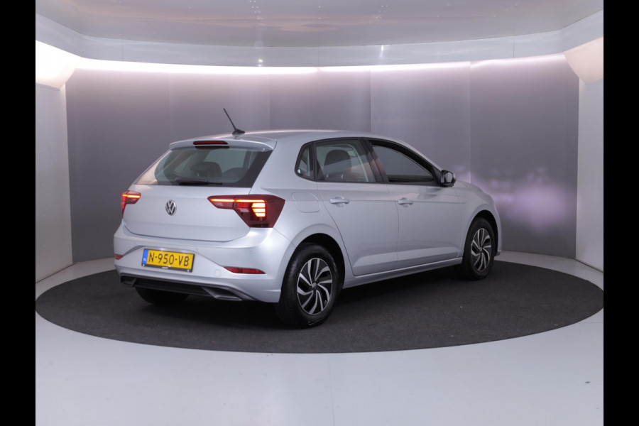 Volkswagen Polo 1.0 TSI Life 95pk 5bak| Parksensors| 15'LM-velgen| airco