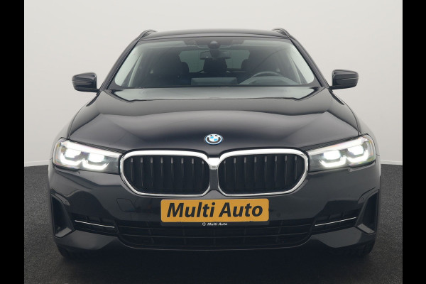 BMW 5 Serie Touring 520e Business Edition Plus PHEV 204pk Dealer O.H. | Head Up | Camera | Lederen Comfortstoelen Memory & Ventilatie | Apple Carplay | Blis | Virtual | Stoelverwarming | Navigatie | DAB | Plug In Hybrid |