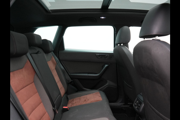 Seat Ateca 1.5 TSI 4DRIVE Xcellence Business Intense 150pk | Panodak | 360 Camera | Sfeerverlichting | Keyless | LED Koplampen | Apple Carplay | Navigatie | Virtual Cockpit |