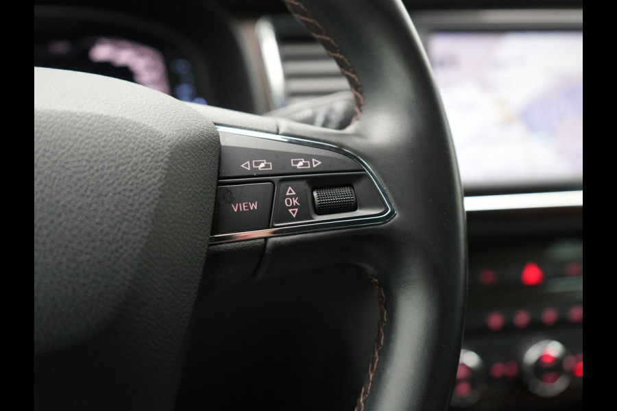 Seat Ateca 1.5 TSI 4DRIVE Xcellence Business Intense 150pk | Panodak | 360 Camera | Sfeerverlichting | Keyless | LED Koplampen | Apple Carplay | Navigatie | Virtual Cockpit |