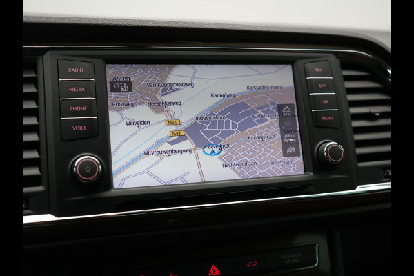Seat Ateca 1.5 TSI 4DRIVE Xcellence Business Intense 150pk | Panodak | 360 Camera | Sfeerverlichting | Keyless | LED Koplampen | Apple Carplay | Navigatie | Virtual Cockpit |