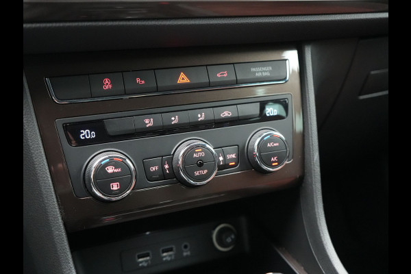 Seat Ateca 1.5 TSI 4DRIVE Xcellence Business Intense 150pk | Panodak | 360 Camera | Sfeerverlichting | Keyless | LED Koplampen | Apple Carplay | Navigatie | Virtual Cockpit |