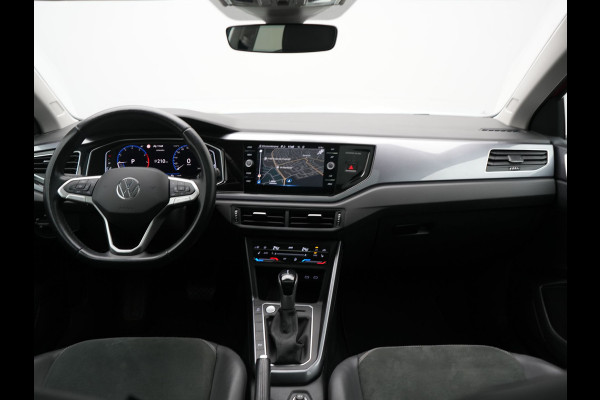 Volkswagen Taigo 1.0 TSI DSG Style 110pk Dealer O.H | Panodak | Camera | Adaptive Cruise | Alcantara Sportstoelen Verwarmd | IQ Light | IQ Drive | Keyless | Apple CarPlay | Navigatie | Virtual | DAB |