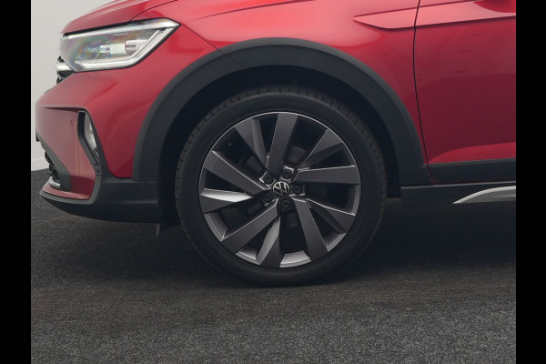 Volkswagen Taigo 1.0 TSI DSG Style 110pk Dealer O.H | Panodak | Camera | Adaptive Cruise | Alcantara Sportstoelen Verwarmd | IQ Light | IQ Drive | Keyless | Apple CarPlay | Navigatie | Virtual | DAB |