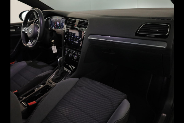 Volkswagen Golf 1.5 TSI Highline Business R 150pk DSG| Camera| Navi| 18'LM-velgen