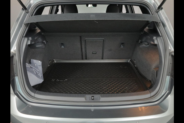 Volkswagen Golf 1.5 TSI Highline Business R 150pk DSG| Camera| Navi| 18'LM-velgen