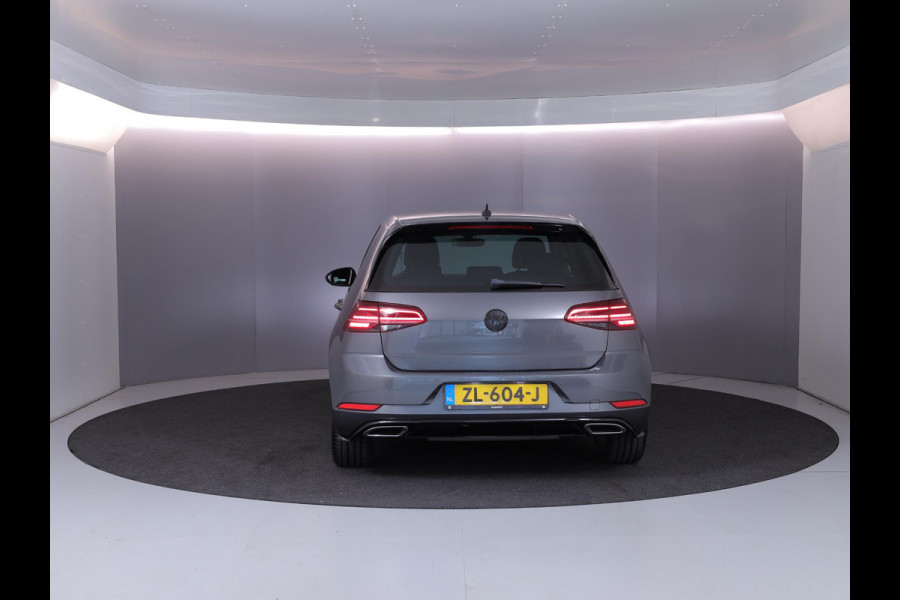 Volkswagen Golf 1.5 TSI Highline Business R 150pk DSG| Camera| Navi| 18'LM-velgen