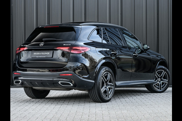 Mercedes-Benz GLC 300e 4MATIC AMG Line | Panoramadak | Burmester | Night pack | Head-up | 360 camera | Digital light | Keyless | Stoelverwarming | Ambiance interieur