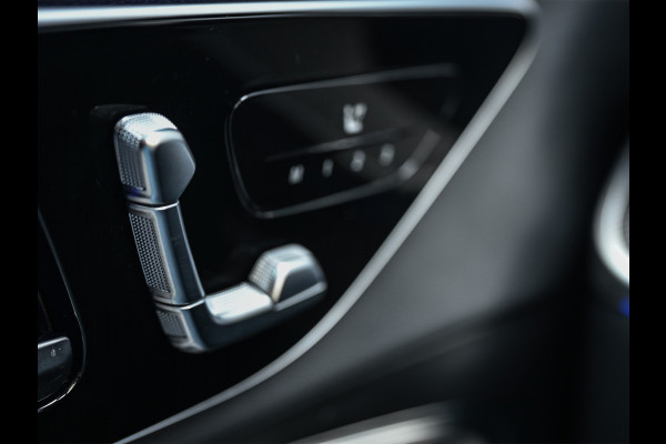 Mercedes-Benz GLC 300e 4MATIC AMG Line | Panoramadak | Burmester | Night pack | Head-up | 360 camera | Digital light | Keyless | Stoelverwarming | Ambiance interieur