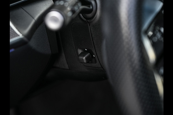 Mercedes-Benz GLC 300e 4MATIC AMG Line | Panoramadak | Burmester | Night pack | Head-up | 360 camera | Digital light | Keyless | Stoelverwarming | Ambiance interieur