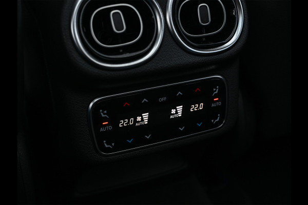 Mercedes-Benz GLC 300e 4MATIC AMG Line | Panoramadak | Burmester | Night pack | Head-up | 360 camera | Digital light | Keyless | Stoelverwarming | Ambiance interieur