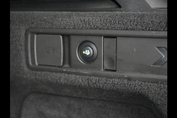 BMW X5 xDrive45e X Line PHEV 395pk Dealer O.H. | Trekhaak Af Fabriek | Luchtvering | Adaptive Cruise | Head Up | 360 Camera | Adaptief Onderstel | Laser LED | Lederen Sportstoelen Memory & Verwarmd | Sfeerverlichting | Keyless | Plug In H