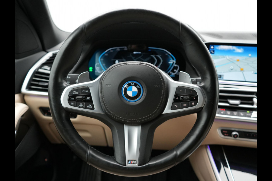 BMW X5 xDrive45e X Line PHEV 395pk Dealer O.H. | Trekhaak Af Fabriek | Luchtvering | Adaptive Cruise | Head Up | 360 Camera | Adaptief Onderstel | Laser LED | Lederen Sportstoelen Memory & Verwarmd | Sfeerverlichting | Keyless | Plug In H