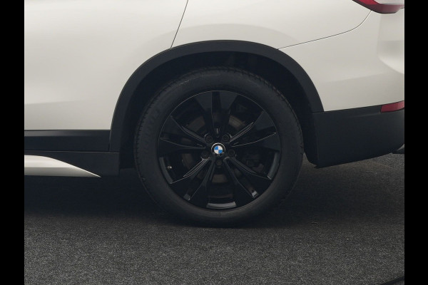 BMW X1 xDrive25e Sportline PHEV 221pk Dealer O.H. | Trekhaak Afn. | Camera | Sportstoelen Memory & Verwarmd | Keyless | Sfeerverlichting | Adaptive LED | Cruise Control | Navigatie | DAB |  Plug In Hybrid