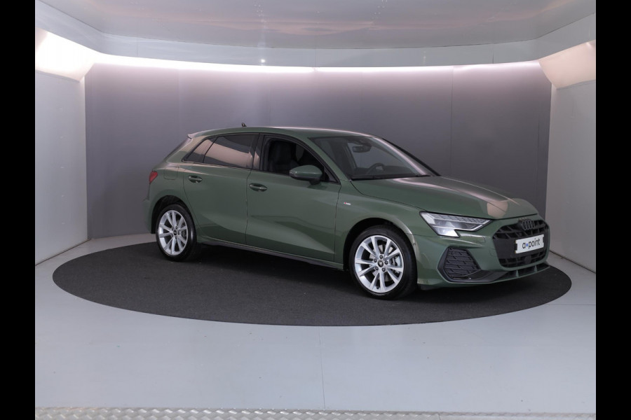 Audi A3 Sportback 40 TFSI e S edition 204 pk S-tronic | Verlengde garantie | Navigatie | Parkeersensoren (Park assist) | Achteruitrijcamera | Adaptieve cruise control | Stoelverwarming | S-Line |