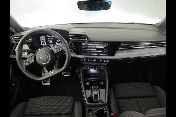 Audi A3 Sportback 40 TFSI e S edition 204 pk S-tronic | Verlengde garantie | Navigatie | Parkeersensoren (Park assist) | Achteruitrijcamera | Adaptieve cruise control | Stoelverwarming | S-Line |