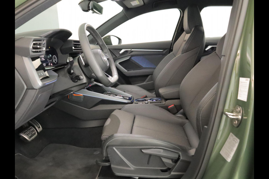 Audi A3 Sportback 40 TFSI e S edition 204 pk S-tronic | Verlengde garantie | Navigatie | Parkeersensoren (Park assist) | Achteruitrijcamera | Adaptieve cruise control | Stoelverwarming | S-Line |