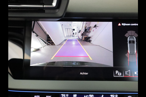 Audi A3 Sportback 40 TFSI e S edition 204 pk S-tronic | Verlengde garantie | Navigatie | Parkeersensoren (Park assist) | Achteruitrijcamera | Adaptieve cruise control | Stoelverwarming | S-Line |