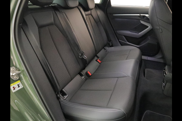 Audi A3 Sportback 40 TFSI e S edition 204 pk S-tronic | Verlengde garantie | Navigatie | Parkeersensoren (Park assist) | Achteruitrijcamera | Adaptieve cruise control | Stoelverwarming | S-Line |
