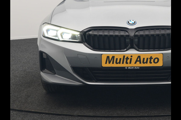 BMW 3 Serie Touring 320e Sportline FACELIFT PHEV Dealer O.H | Panodak | Widescreen Navi | Harman Kardon | Camera | Keyless | Stuurverwarming | Apple Carplay | BLIS | Plug In Hybrid