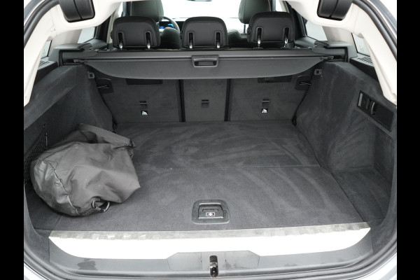 BMW 3 Serie Touring 320e Sportline FACELIFT PHEV Dealer O.H | Panodak | Widescreen Navi | Harman Kardon | Camera | Keyless | Stuurverwarming | Apple Carplay | BLIS | Plug In Hybrid